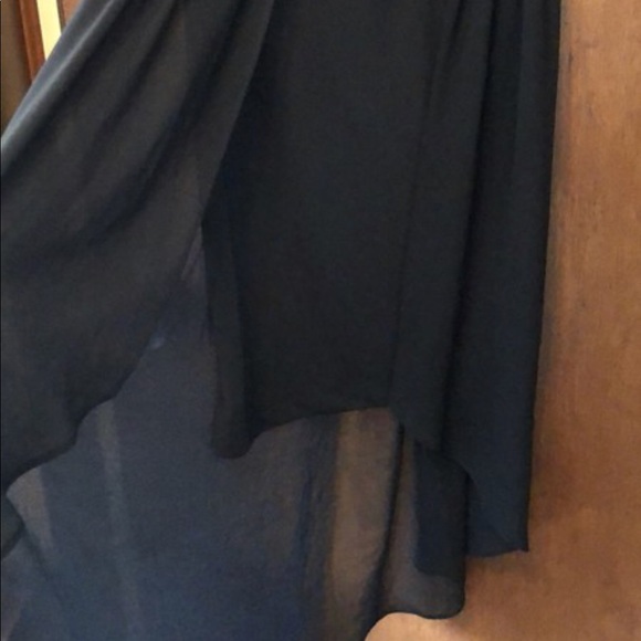 Beautiful high low dress - Picture 4 of 5